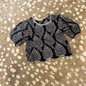 Solitaire Navy and White Leaf Blouse